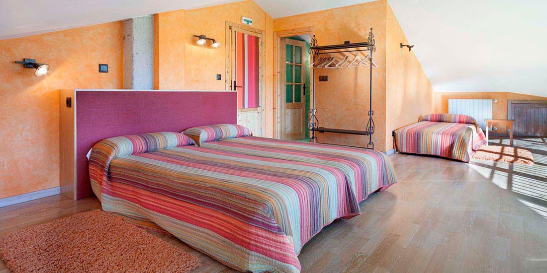 Habitación doble Agroturismo y Bodega ADOS Basarte
